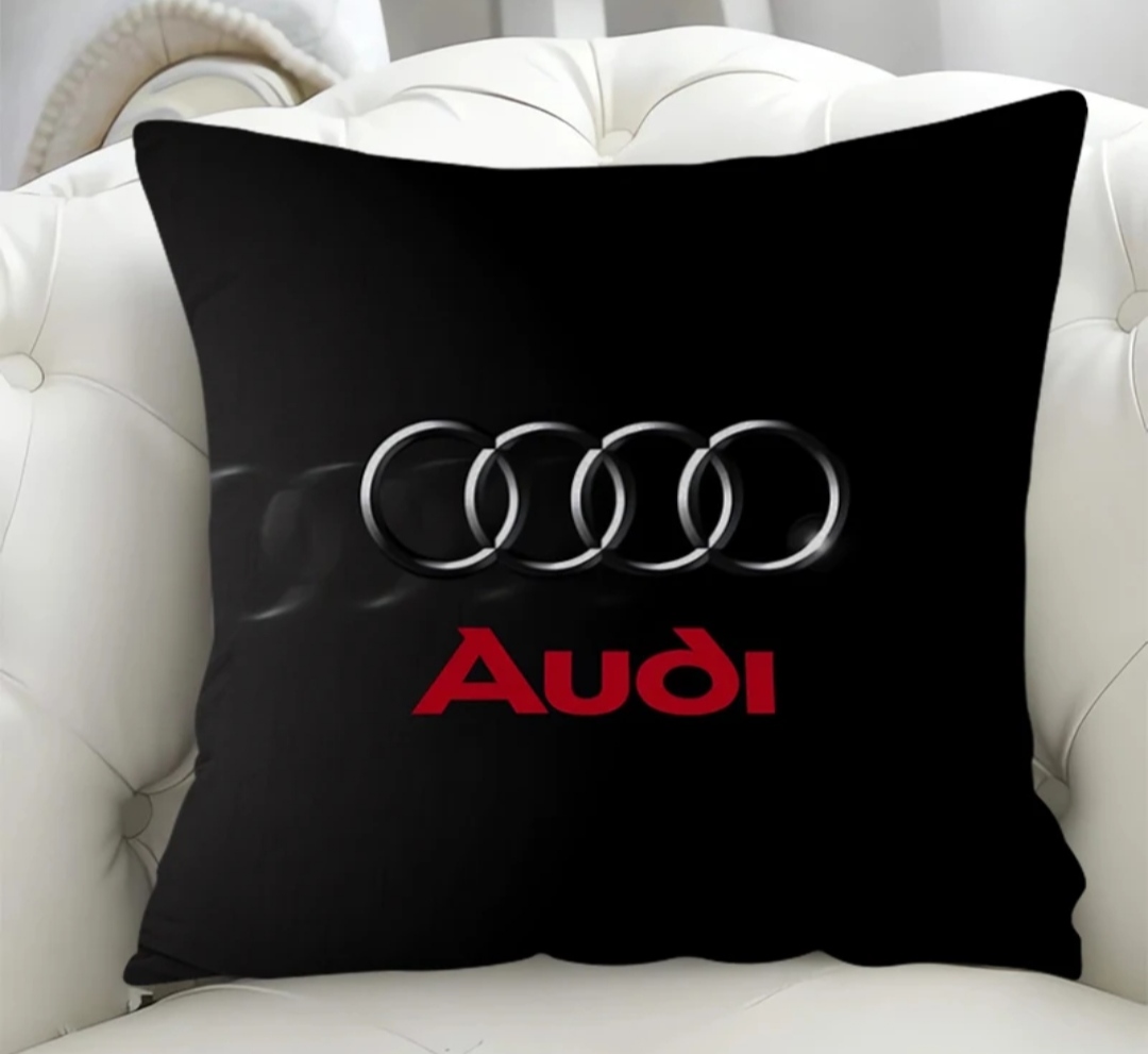 Černý polštář Audi 40x40cm